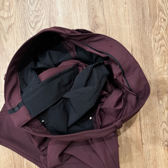 Lululemon ABC Slim Fit Men's Burgundy maroon Pants size 32 x 31 chino warpstreme - Picture 10 of 12